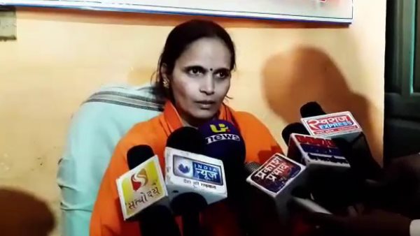 महाराष्ट्र पुलिस से संपर्क कर रही लखनऊ पुलिस