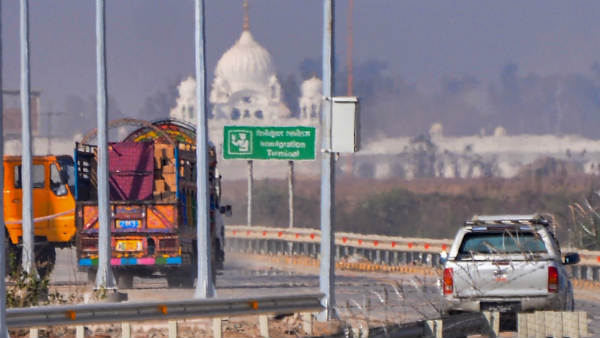 भारतीय अधिकारी खामोश 