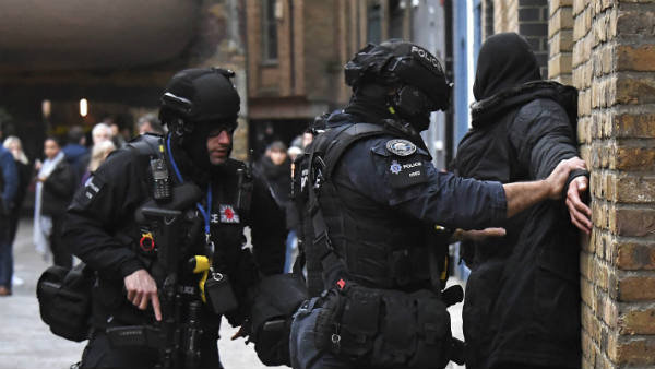 बंद किए गए ट्यूब स्टेशन और बस स्टॉप बंद किए गए ट्यूब स्टेशन और बस स्टॉप