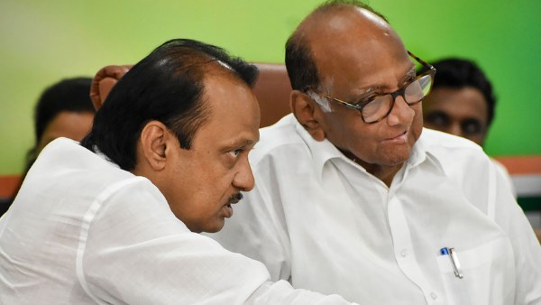 1978 में शरद पवार ने चला था जो दांव, अजित पवार ने उसे ही अपनाया