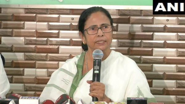 'मुझे गुजराती भाषा पसंद है, लेकिन अन्य क्षेत्रीय भाषाओं को नजरअंदाज क्यों किया गया' 'मुझे गुजराती भाषा पसंद है, लेकिन अन्य क्षेत्रीय भाषाओं को नजरअंदाज क्यों किया गया'