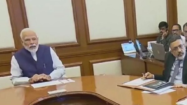 pm Modi directed agriculture ministry to give distributing equipment to up Punjab Haryanas farmers pm Modi directed agriculture ministry to give distributing equipment to up Punjab Haryanas farmers