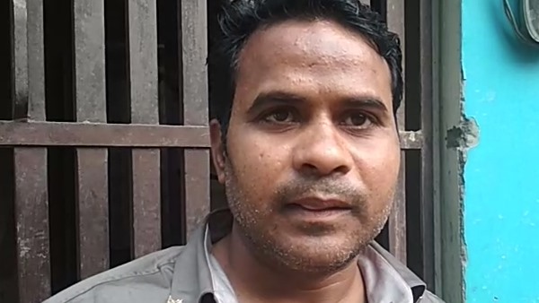 girl-set-fire-the-bike-of-boyfriend-in-moradabad