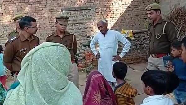 बीमार पड़ोसी की मदद करना पड़ा भारी