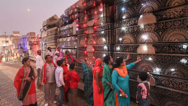 जुलूस नहीं निकलने के दावों का प्रशासन ने किया खंडन