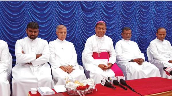 बात साबित करने के लिए हैं सारे सबूत बात साबित करने के लिए हैं सारे सबूत