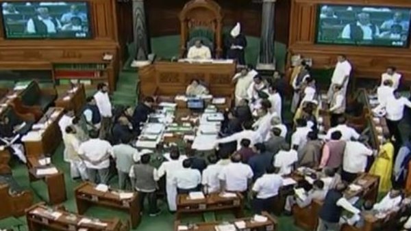 हंगामेदार रहा है मौजूदा सत्र