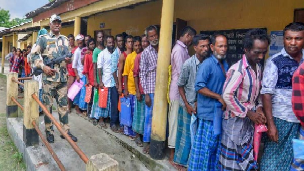 एनआरसी की अंतिम सूची में कितने लोग शामिल? एनआरसी की अंतिम सूची में कितने लोग शामिल?