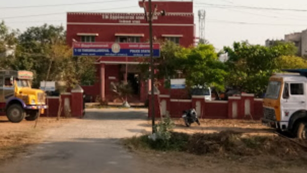 गूगल पर पुलिस स्टेशन को दिए 4 स्टार