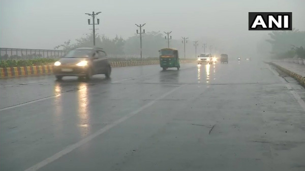 बारिश से बढ़ा प्रदूषण, वैज्ञानिक हैरान