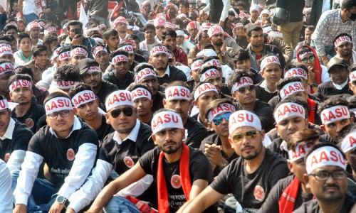 पूर्वोत्‍तर के लोग इसलिए कर रहे विरोध 