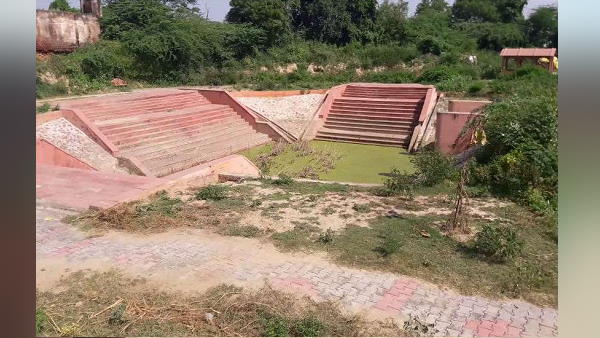 3-4 साल में ही हाल बुरा हो गया