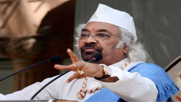 सैम पित्रोदा ने 1984 सिख दंगों पर कहा, 'हो जो हुआ'