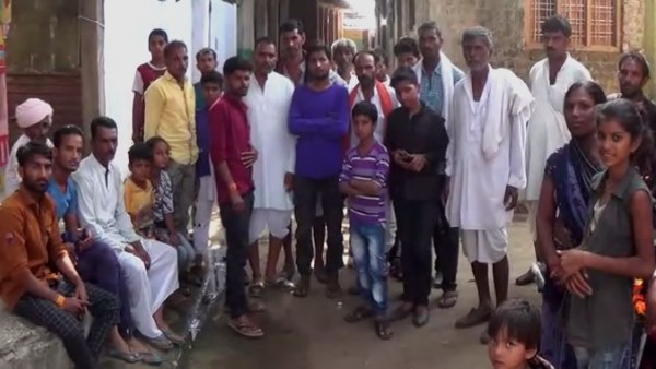 aa gaye meri maut ka tamasha dekhne video viral in rajgarh MP