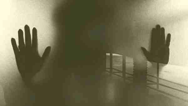 A minor girl was allegedly physical attack in Maniyar police station area A minor girl was allegedly physical attack in Maniyar police station area