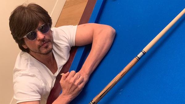 शाहरुख बन गया जेंटलमैन' 