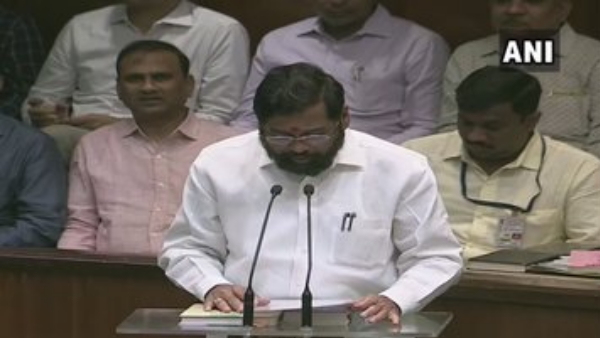 सुप्रीम कोर्ट के आदेश के चलते हुआ शपथ ग्रहण