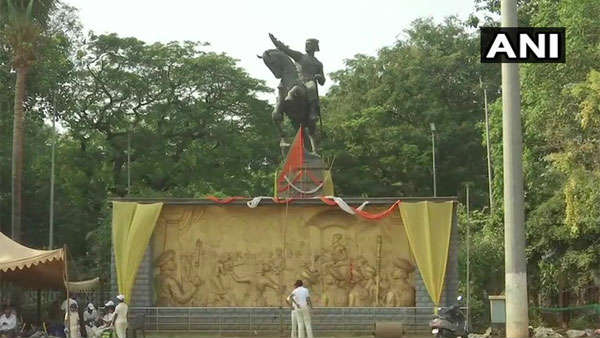 शिवसैनिकों के लिए 'शिव तीर्थ' है शिवाजी पार्क शिवसैनिकों के लिए 'शिव तीर्थ' है शिवाजी पार्क