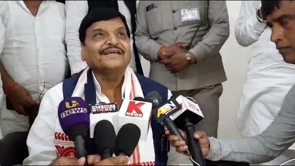 'कानून व्यवस्था ठीक नहीं, हम विरोध कर रहे' 'कानून व्यवस्था ठीक नहीं, हम विरोध कर रहे'