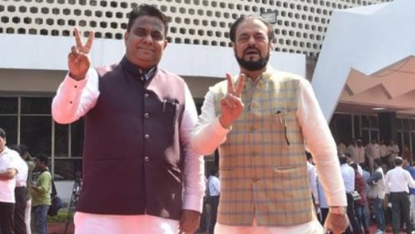 सपा विधायकों ने किसे वोट दिया सपा विधायकों ने किसे वोट दिया