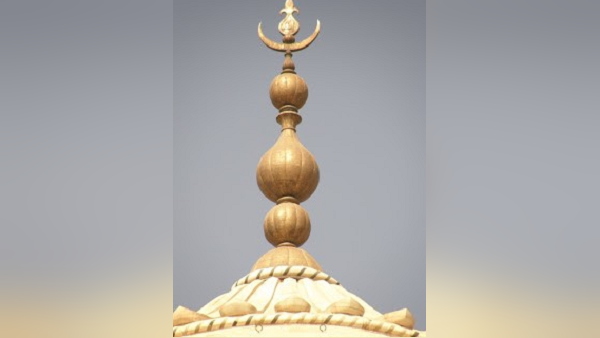 466 किलो सोने का था गुंबद पर कलश 466 किलो सोने का था गुंबद पर कलश