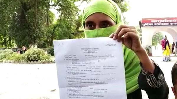 man gives triple talaq to wife for dowry in raebareli man gives triple talaq to wife for dowry in raebareli