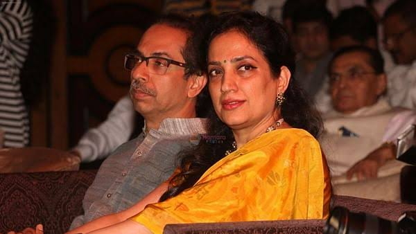 अपने नाम में जोड़ा माता-पिता का नाम