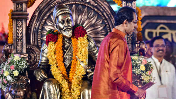 उद्धव ने स्नेक पार्क की भरपूर मदद भी की