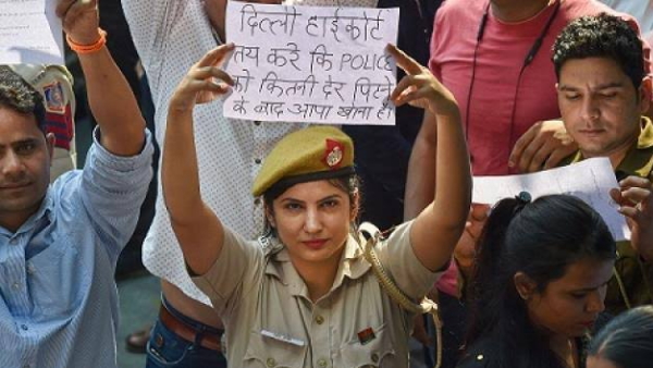 पार्किंग से शुरू हुआ विवाद पार्किंग से शुरू हुआ विवाद