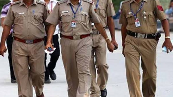 एक अन्य बच्ची के जीवित होने का दावा