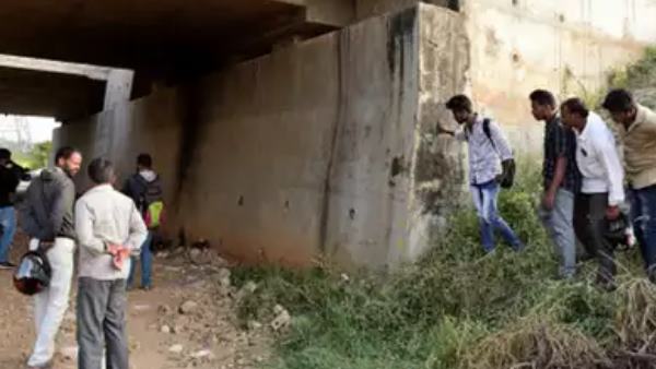 जला हुआ शव बरामद