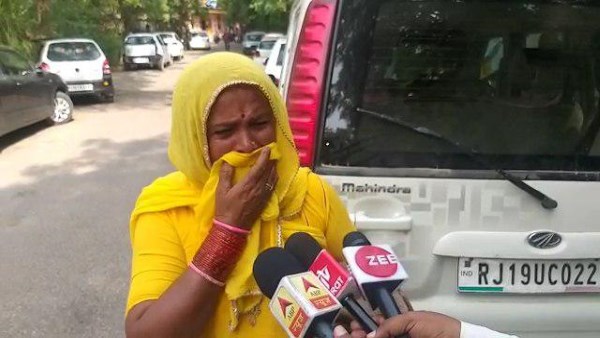 मजदूरी करता है पाक विस्थापित परिवार