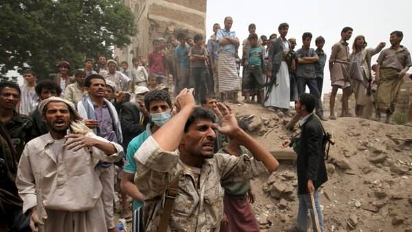 हजारों लोगों की मौत