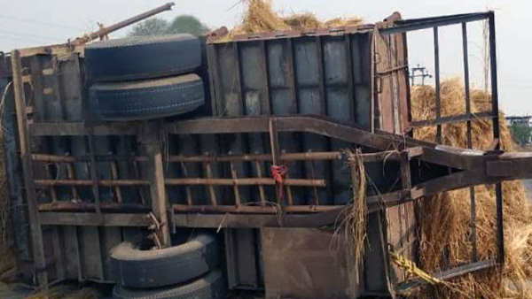 ओवरलोडिंग होने के कारण हो रहा है हादसा