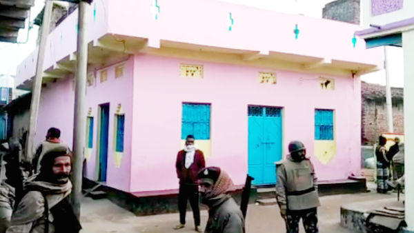 कमरे में बंद कर किया गैंगरेप का प्रयास