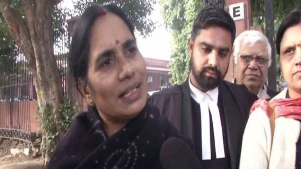 ' मैं उन्हें फांसी पर लटकते हुए देखना चाहती हूं '