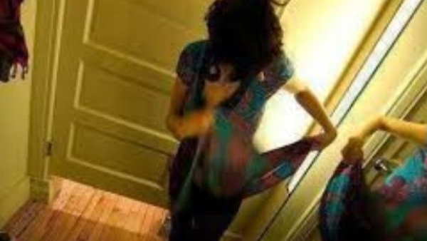 व्हाट्सएप ग्रुप में किया शेयर