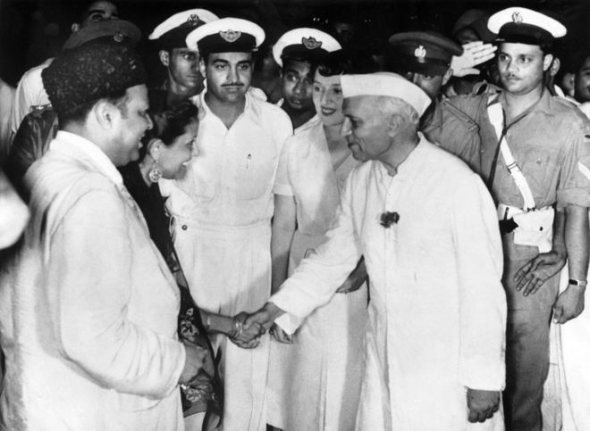 पाकिस्तान के प्रधानमंत्री लियाक़त अली ख़ान और भारतीय प्रधानमंत्री जवाहर लाल नेहरू