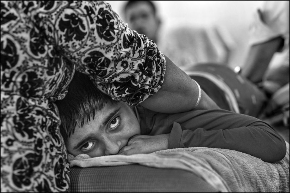 प्राची चुग को सेरेब्रल पाल्सी है और उनका ठीक से मानसिक विकास नहीं हो पाया है. उनकी मां ज़हरीली गैस के संपर्क में आ गई थीं जिसके कारण गर्भ के अंदर ही प्राची पर गैस का असर हो गया