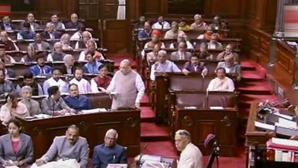 शिवसेना के तीन सदस्य वोटिंग से पहले चले गए