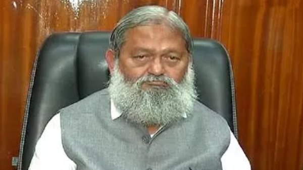 'प्रियंका गांधी और राहुल गांधी से सावधान रहें'