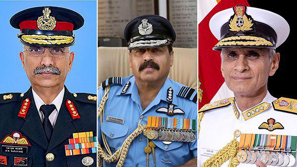 विंग कमांडर और वारंट ऑफिसर के बेटे 