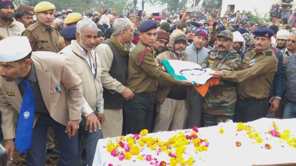 आतंकी हमले में हुए शहीद