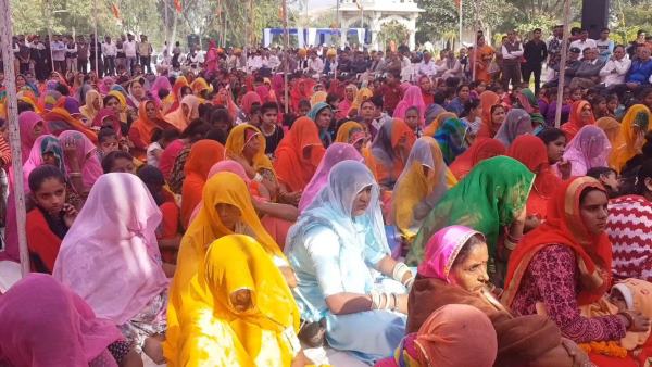 five thousand rupees gift on girl birth in titardi village of udaipur Rajasthan