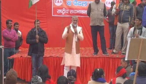 बीजेपी विधायक लीलाराम गुर्जर का विवादित बयान- ‘मोदी इशारा करें तो एक घंटे में कर देंगे सफाया’ बीजेपी विधायक लीलाराम गुर्जर का विवादित बयान- ‘मोदी इशारा करें तो एक घंटे में कर देंगे सफाया’