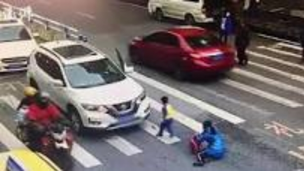 बच्चे ने किया ये काम