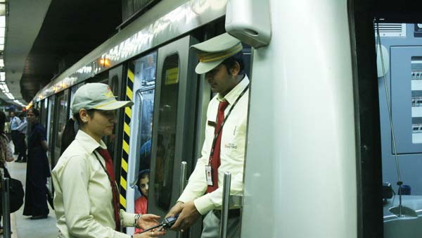 DMRC ने जारी किया अलर्ट DMRC ने जारी किया अलर्ट