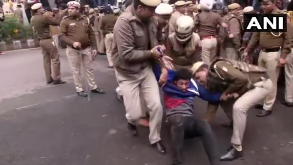 धारा 144 लागू होने के कारण मार्च निकालने की इजाजत नहीं