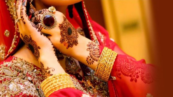  उत्साह से निभा रहे हर रस्म