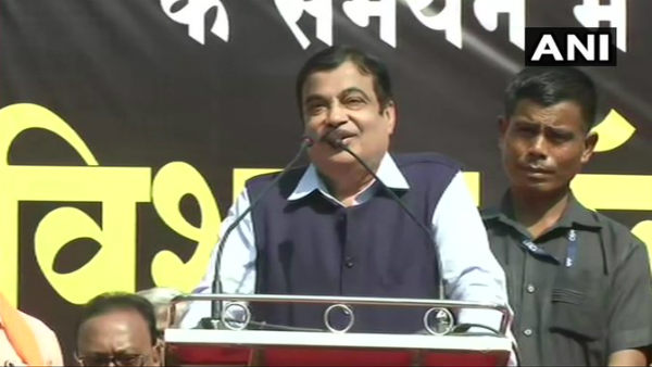 मुसलमानों से गडकरी की अपील